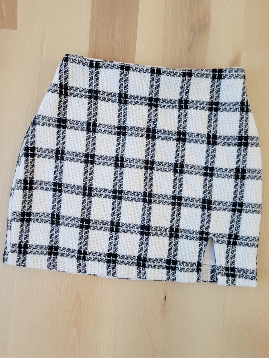 Altar'd State Dresses & Skirts - Altar’d State Aula Ivory Black Check Knit Skirt Women’s XS Plaid Preppy Tweed
